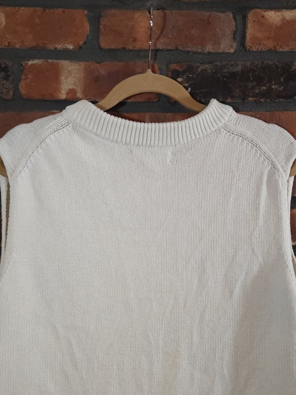 Velvet by Graham & Spencer Aster Sweater Tank Coastal Grandma Neutral Women's L - Picture 10 of 11